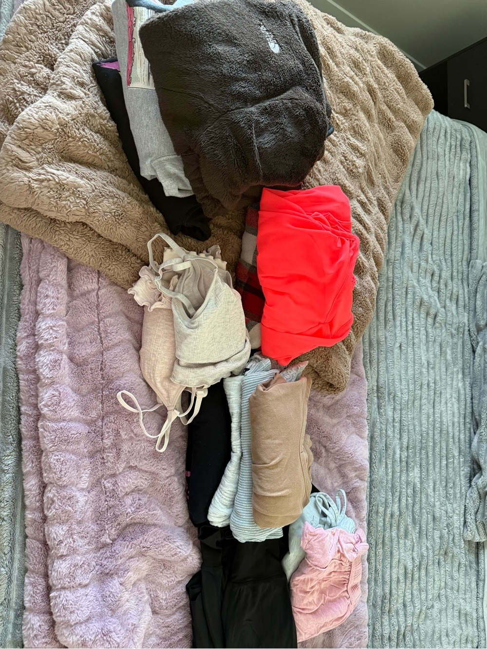 Assorted Womens clothing!!